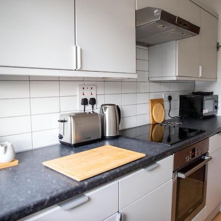 Guestready - Homely Leeds City Apartment Sleep 4 Meanwood Luaran gambar