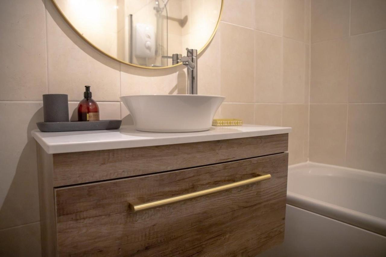 Guestready - Homely Leeds City Apartment Sleep 4 Meanwood Luaran gambar